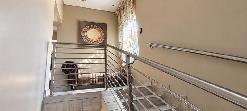 5 Bedroom Property for Sale in Middelburg Eastern Cape